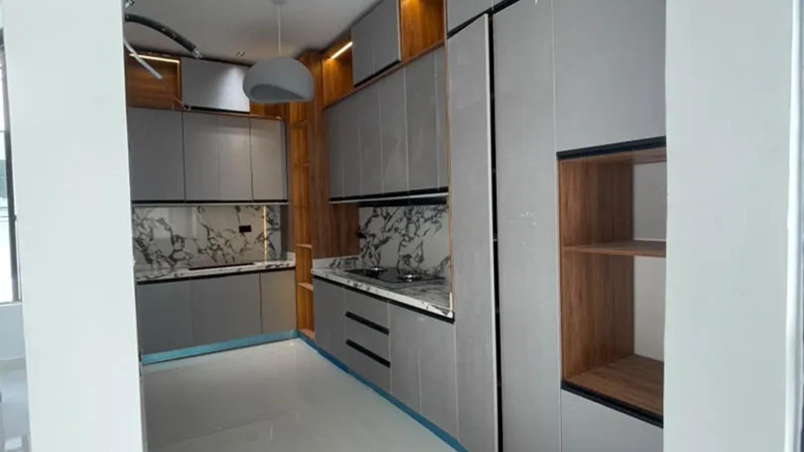5 Bedroom Fully Detached Duplex