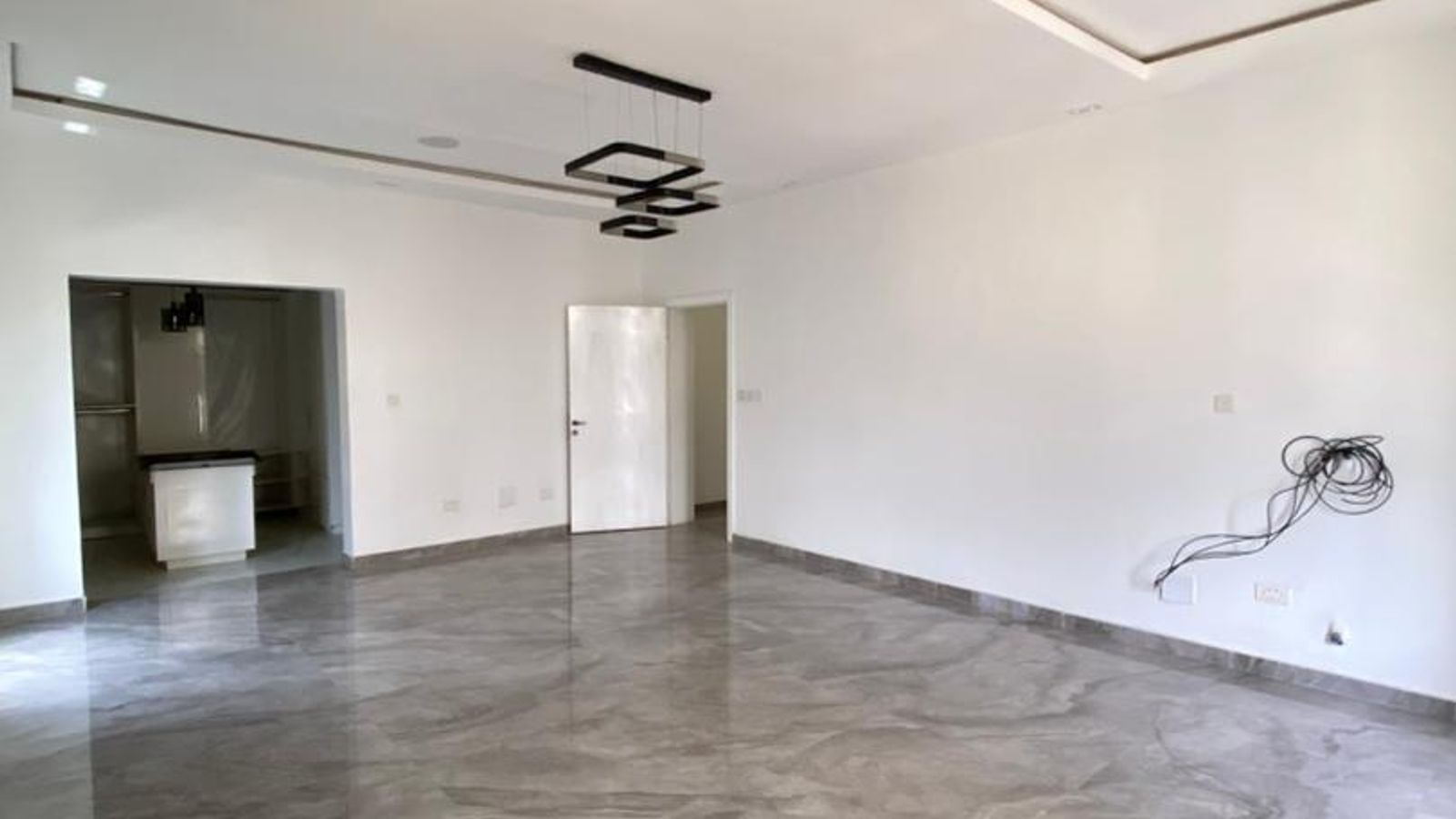 5 Bedroom Fully Detached Duplex