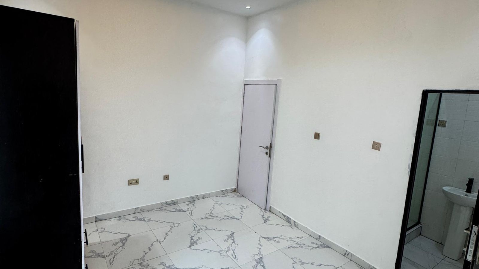 4 Bedroom Fully Detached Duplex
