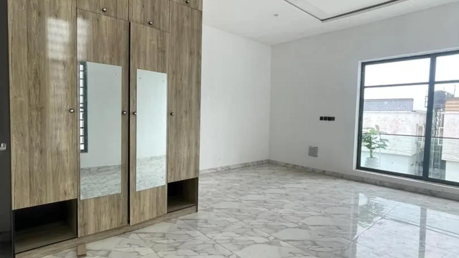 4 Bedroom Semi Detached Duplex