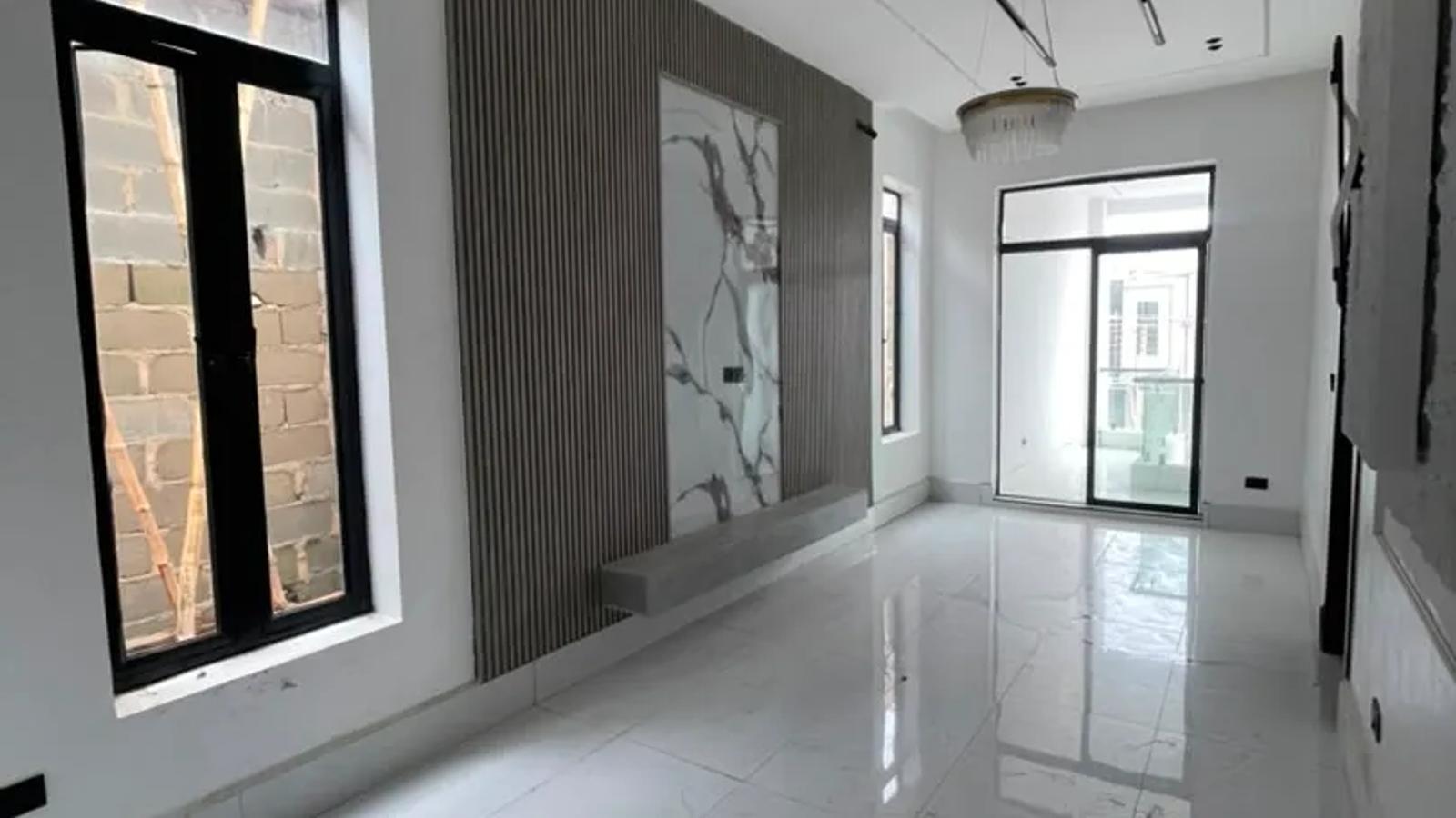 5 Bedroom Fully Detached Duplex