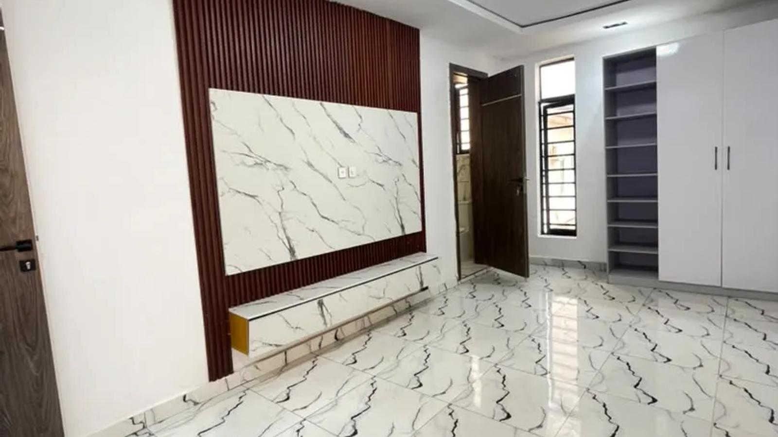 4 Bedroom Fully Detached Duplex