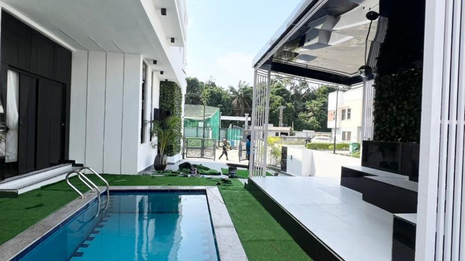 5 Bedroom Duplex