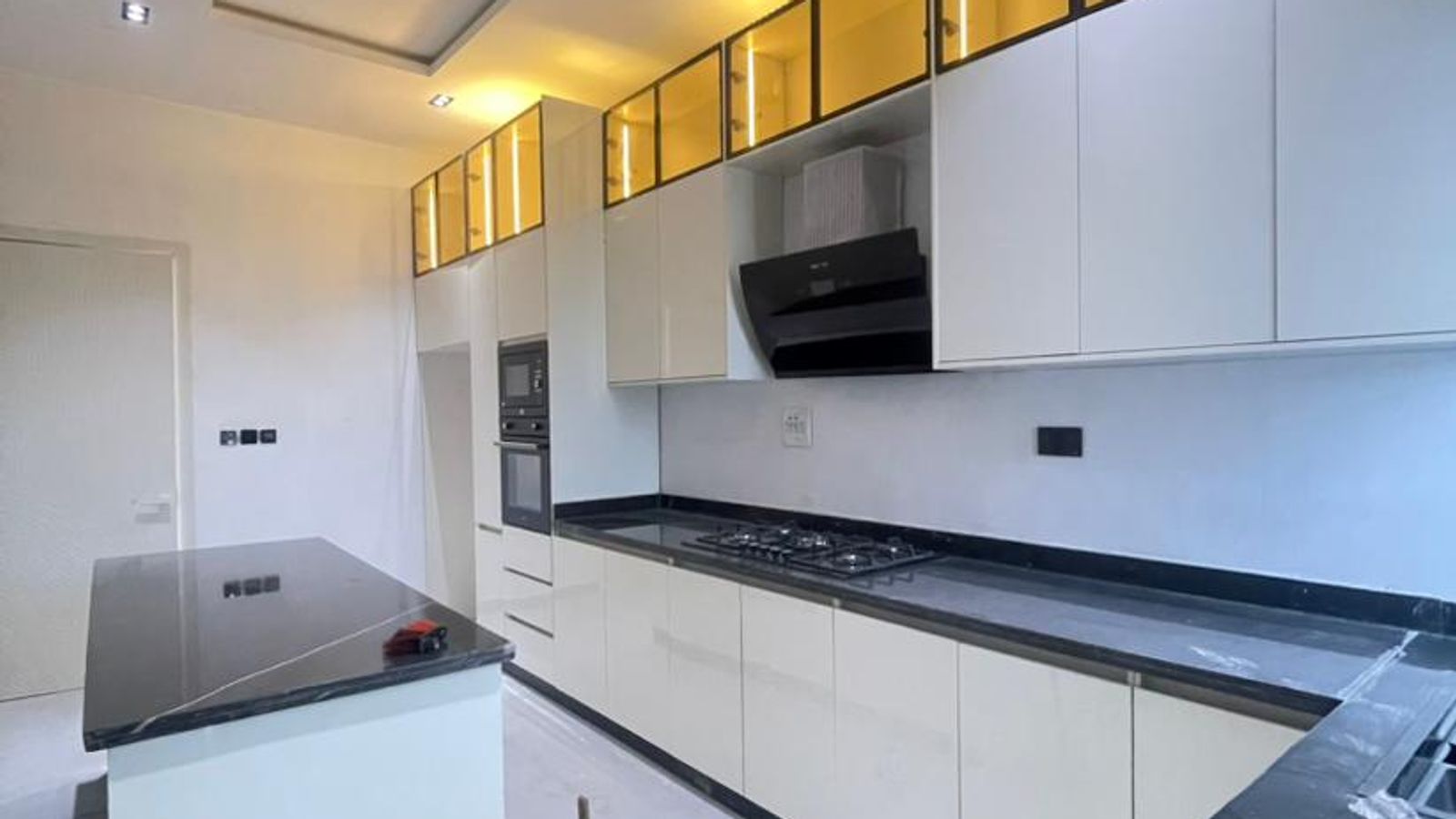 4 Bedroom Fully Detached Duplex
