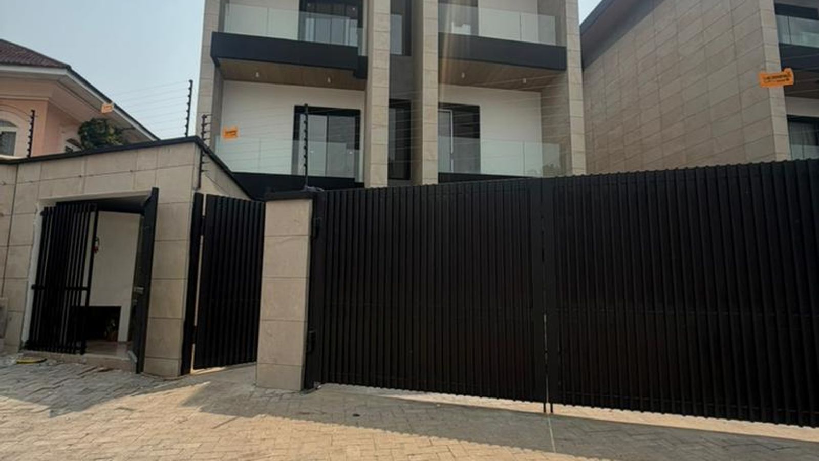 5 Bedroom Fully Detached Duplex
