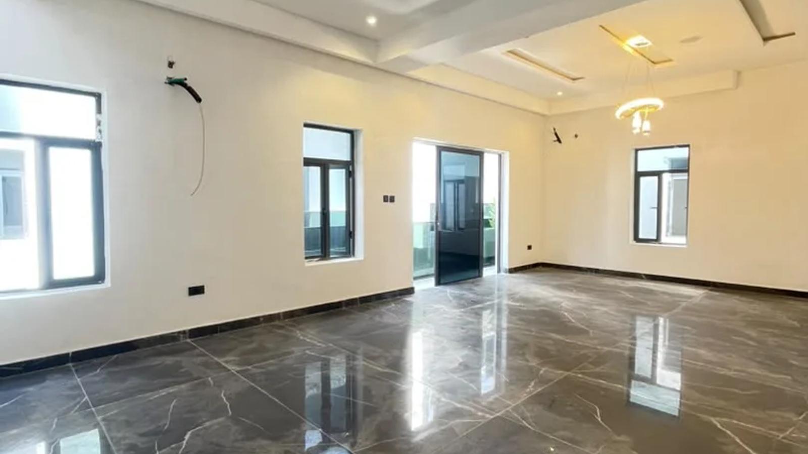 4 BEDROOM TERRACE DUPLEX