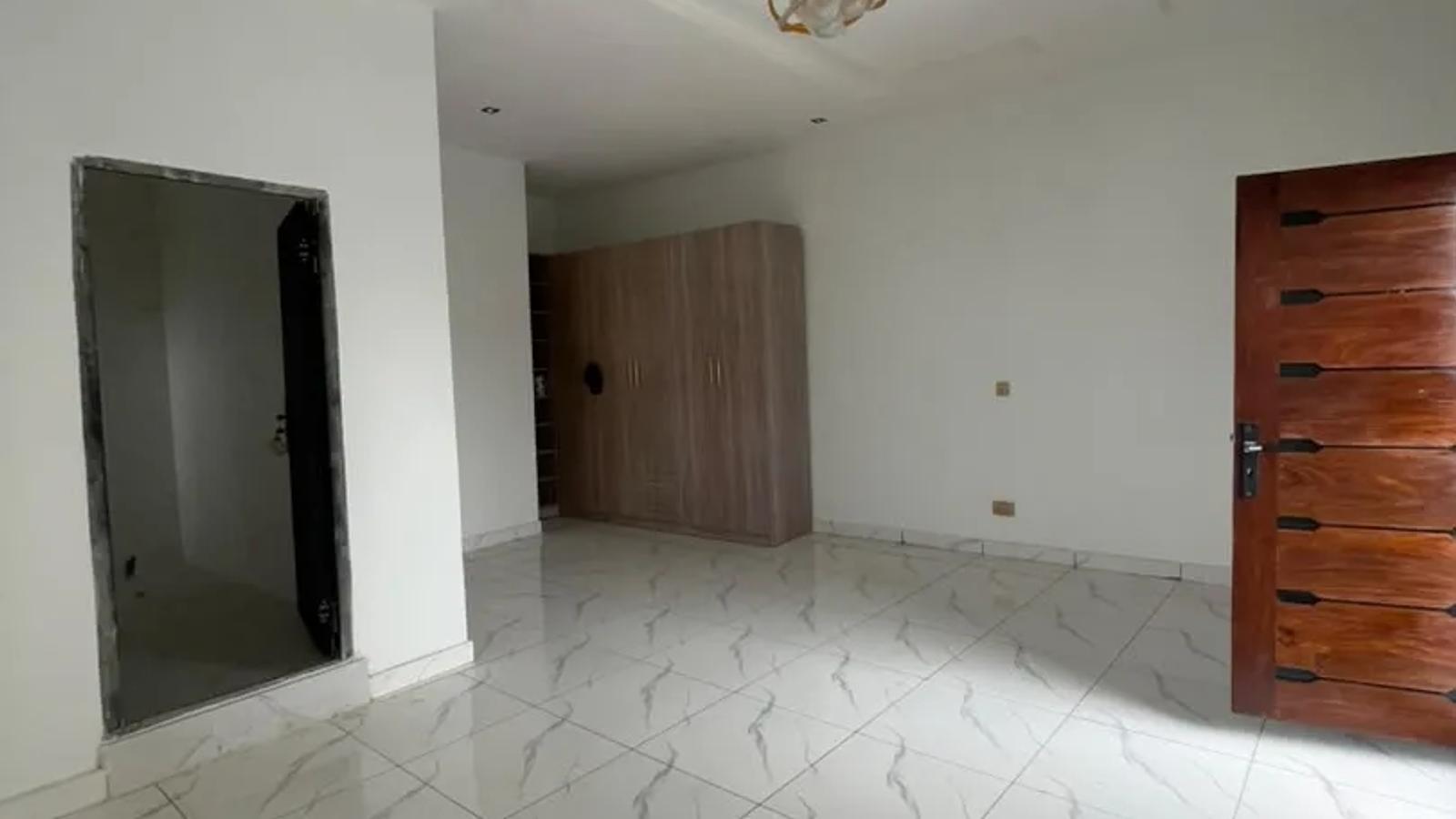 4 Bedroom Semi Detached Duplex