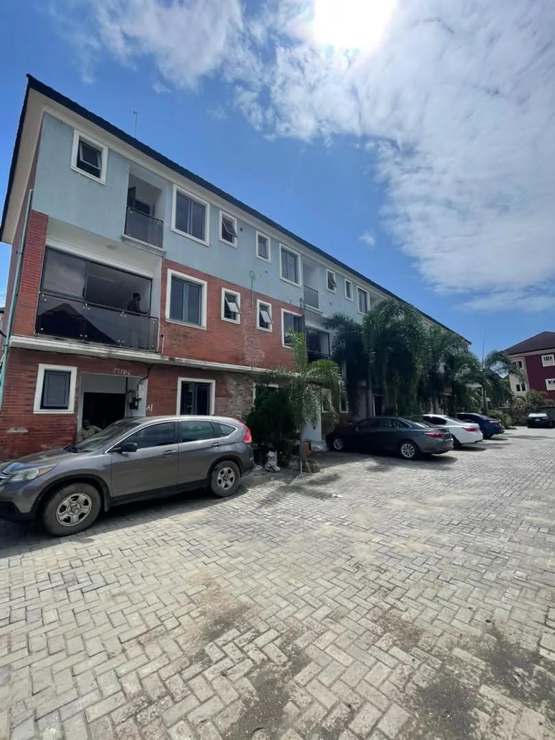 5 Bedroom Terrace Duplex
