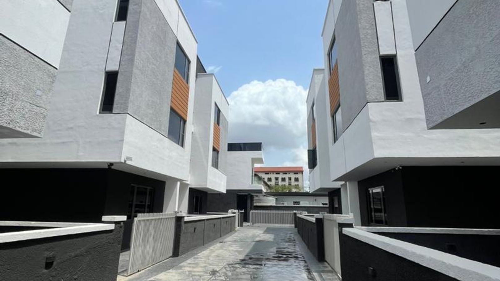 4 Bedroom Semi Detached Duplex