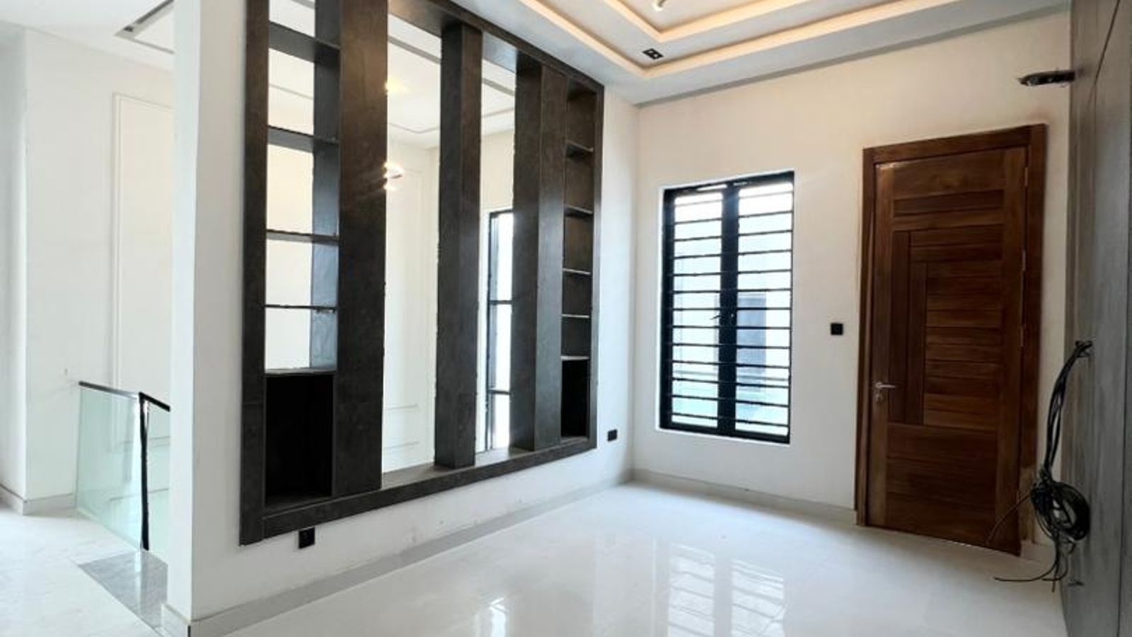 5 Bedroom Fully Detached Duplex