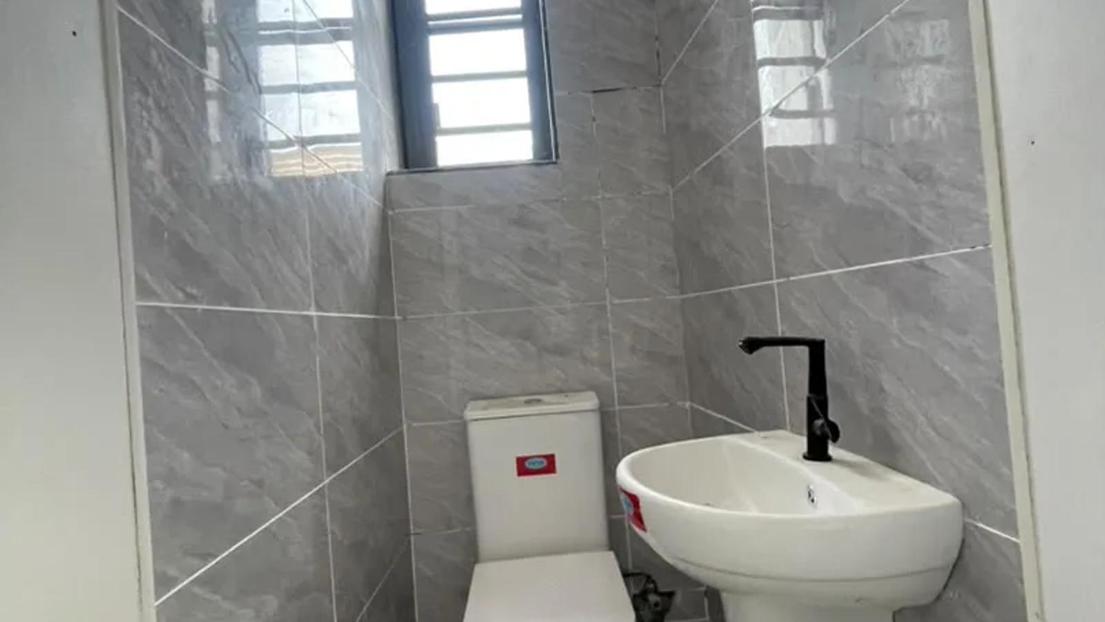 4 BEDROOM SEMI-DETACHED DUPLEX