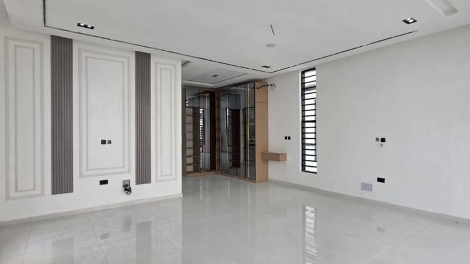 5 Bedroom Fully Detached Duplex