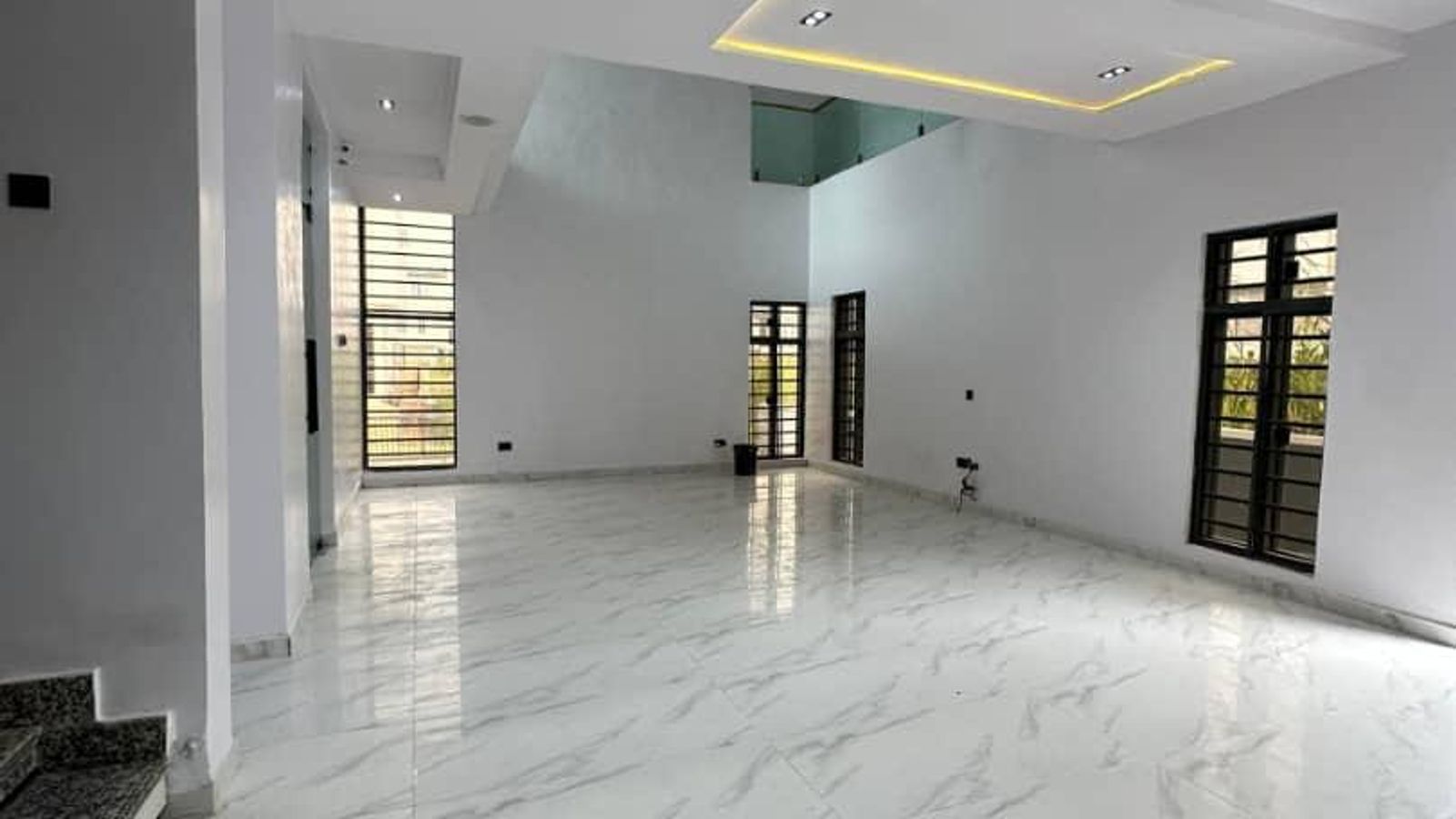 5 Bedroom Fully Detached Terrace Duplex