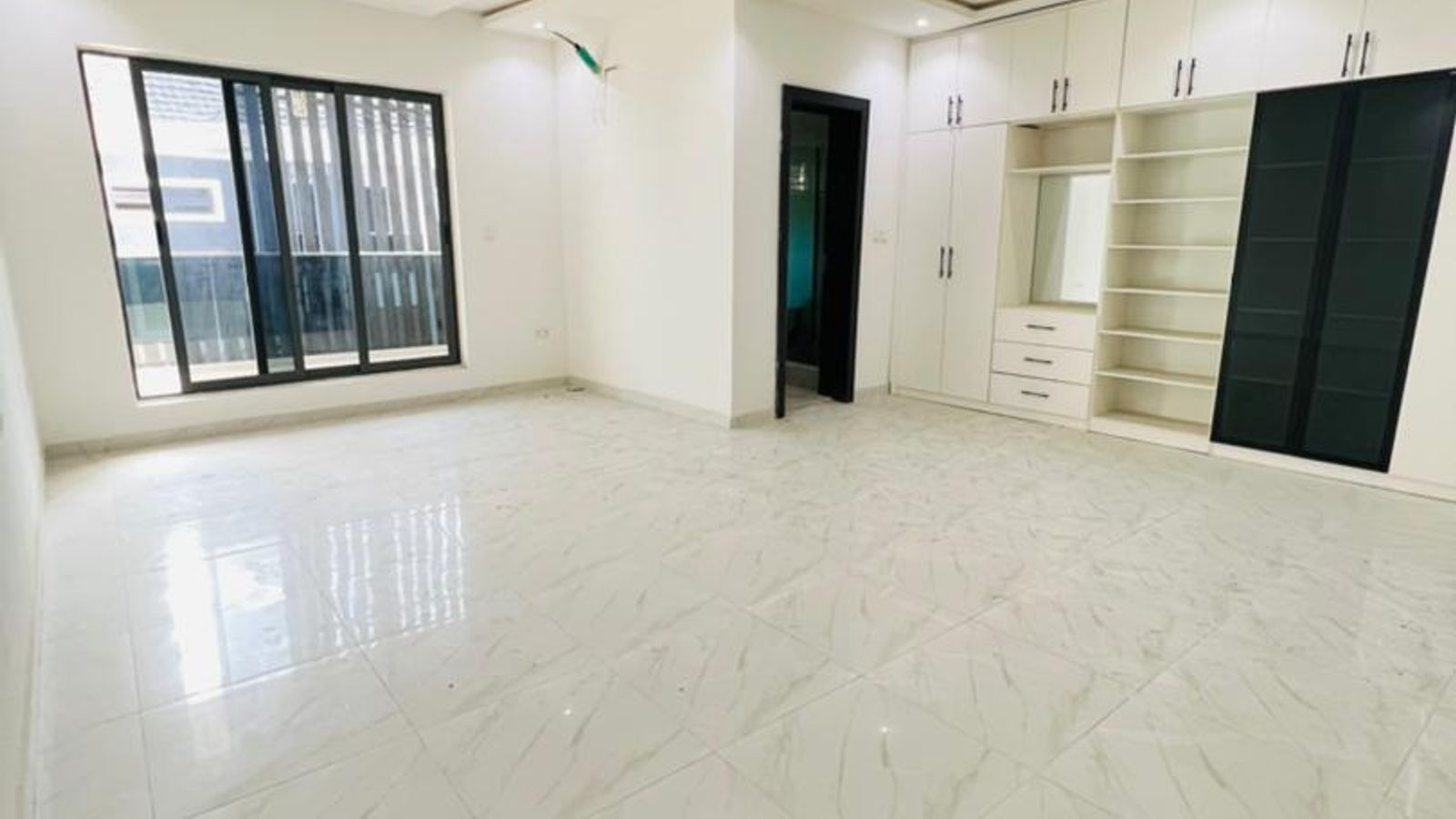 4 Bedroom Terrace Duplex