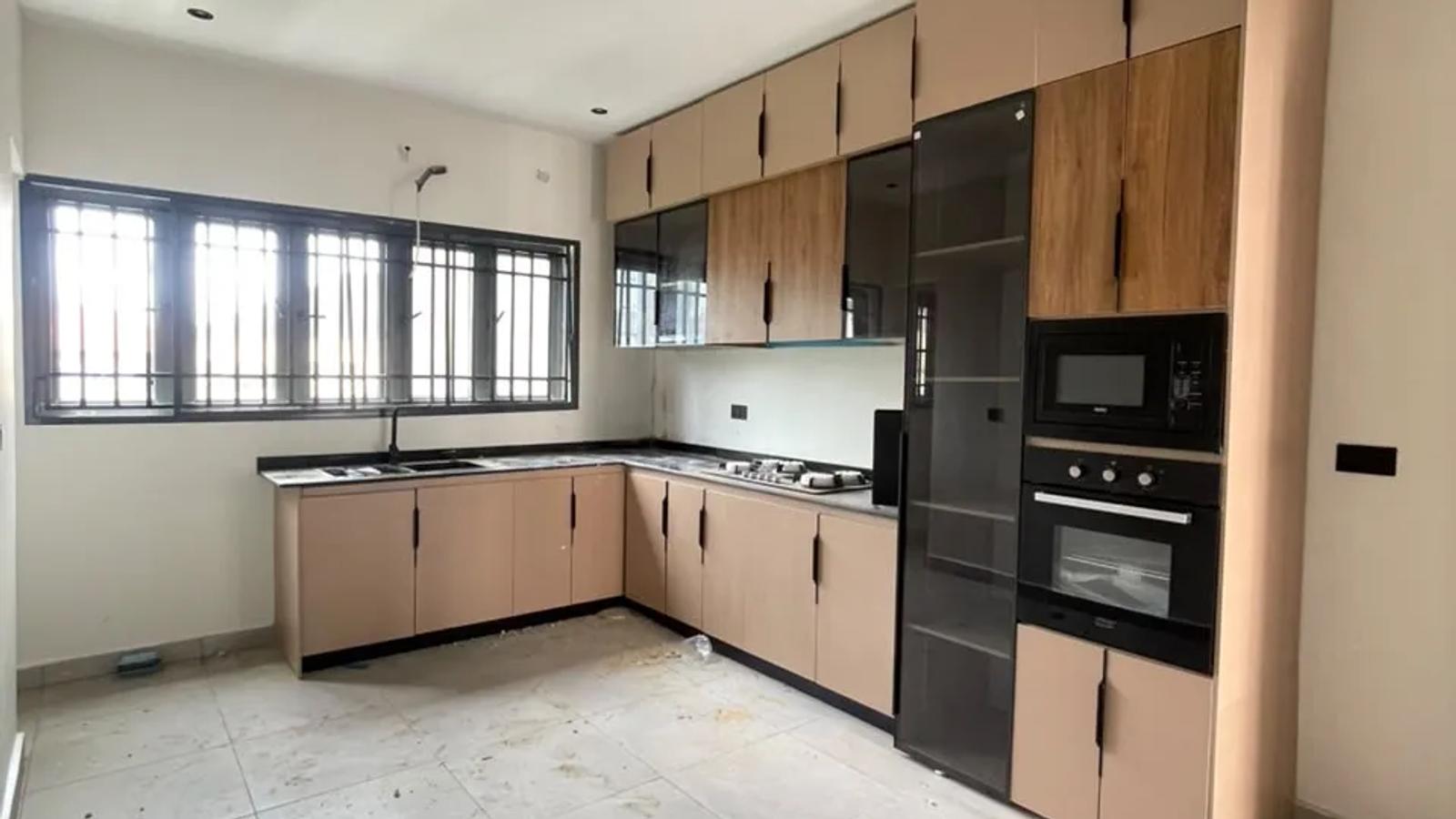 3&4 BEDROOM DUPLEX