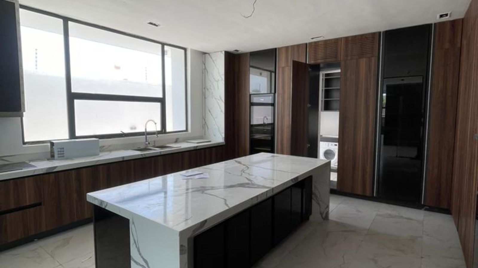 5 Bedroom Fully Detached Duplex