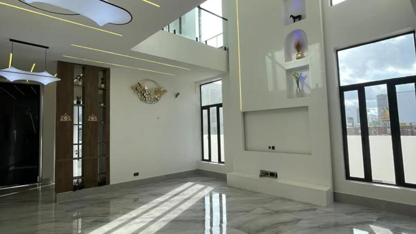 5 Bedroom Semi Detached Duplex