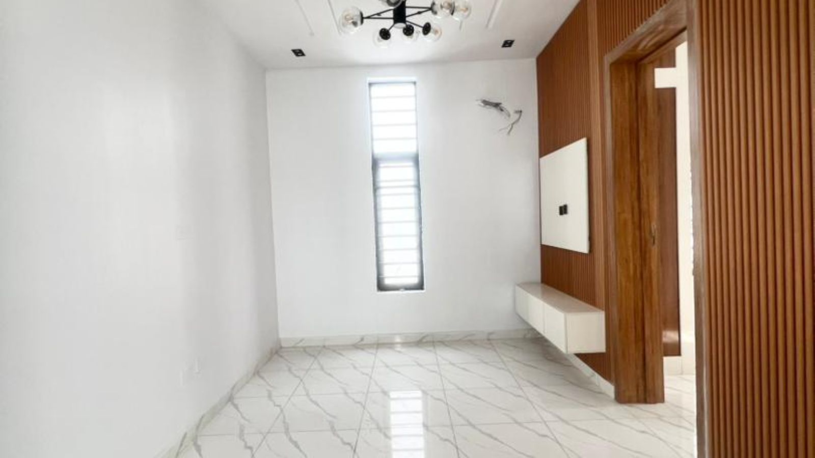 5 Bedroom Fully Detached Duplex