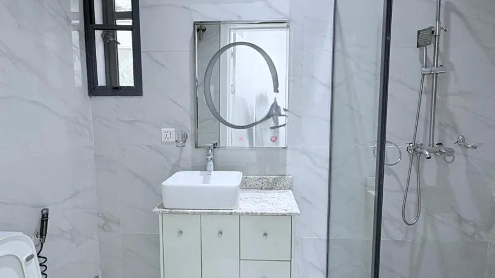 5 Bedroom Fully Detached Duplex