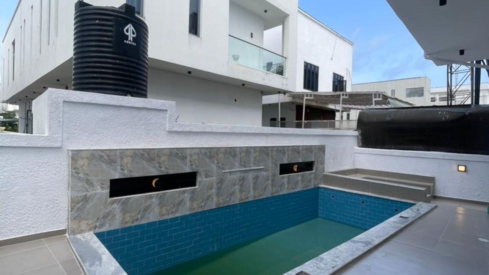 5 Bedroom Fully Detached Duplex