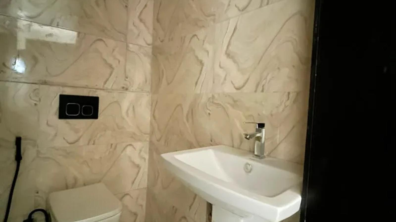 3 BEDROOM APARTMENT WITH BQ