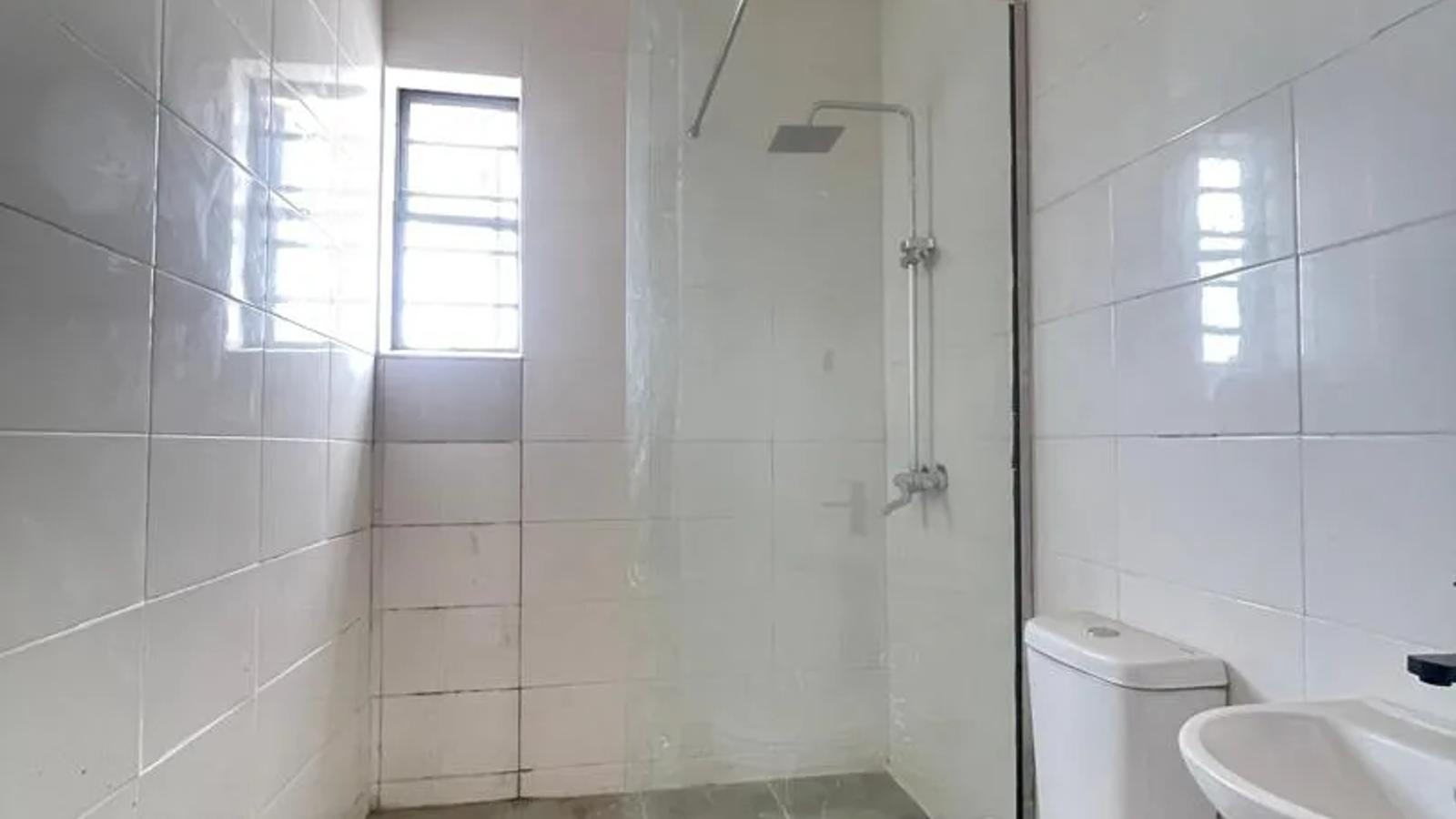 5 Bedroom Semi Detached Duplex