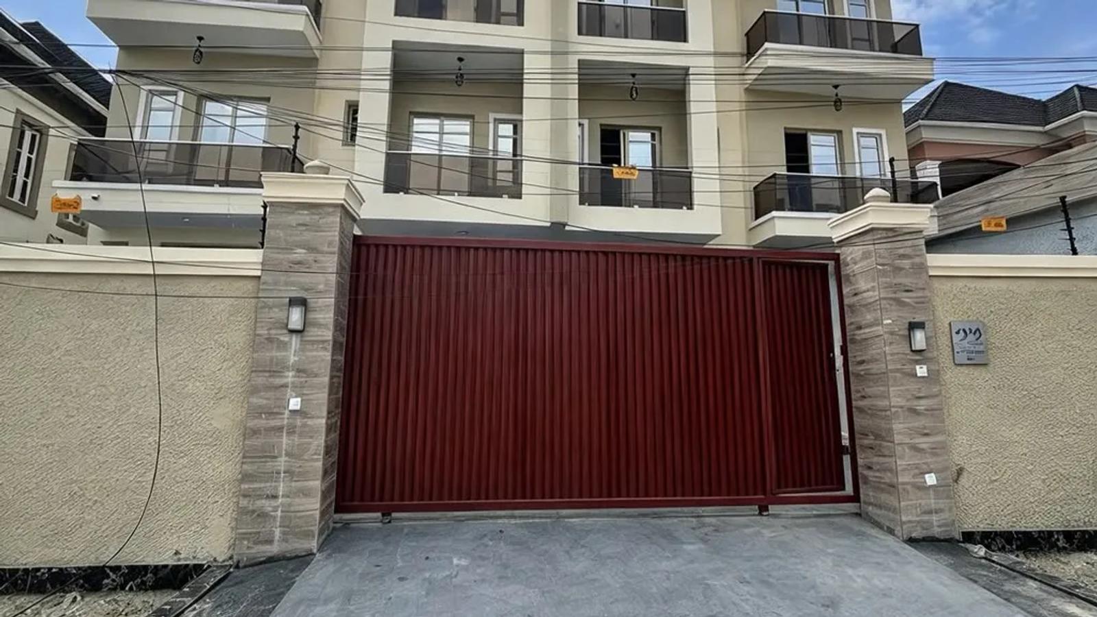 2 BEDROOM APARTMENT