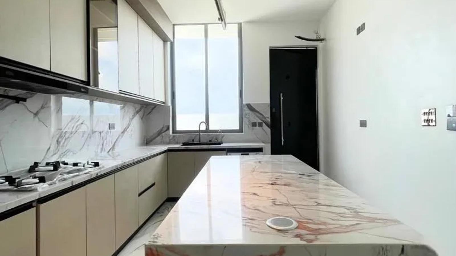 5 Bedroom Fully Detached Duplex