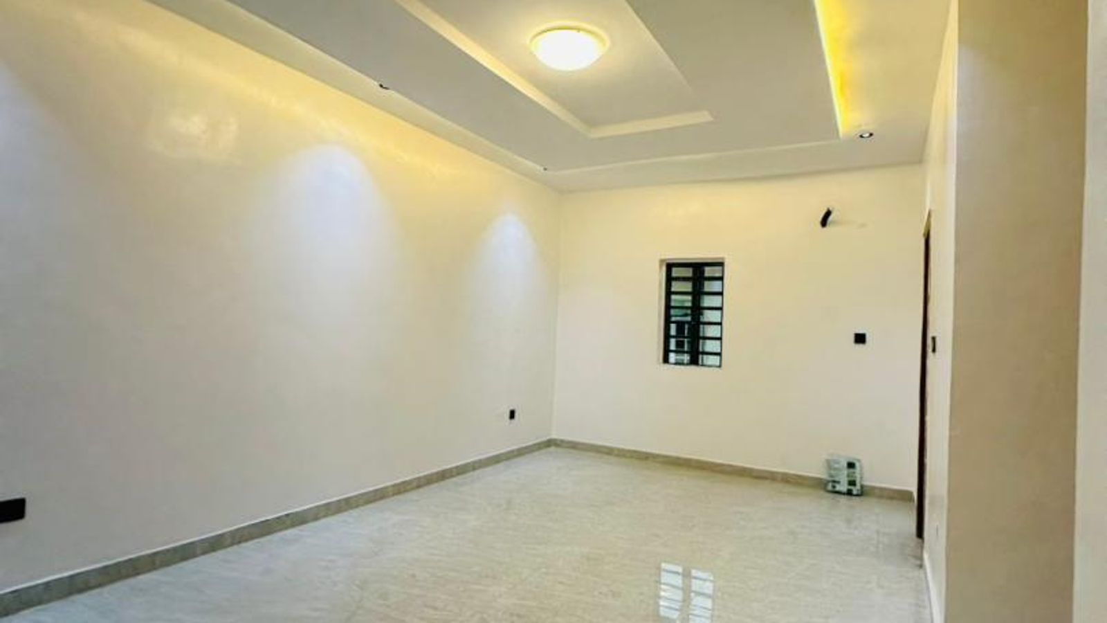 5 Bedroom Fully Detached Duplex