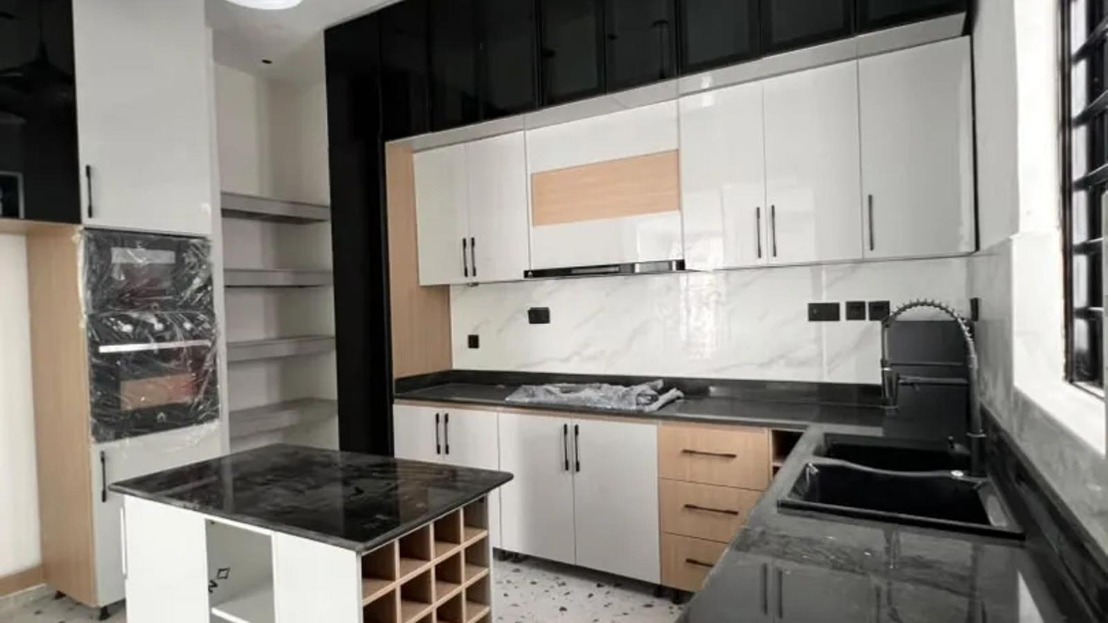 4 Bedroom Fully Detached Duplex