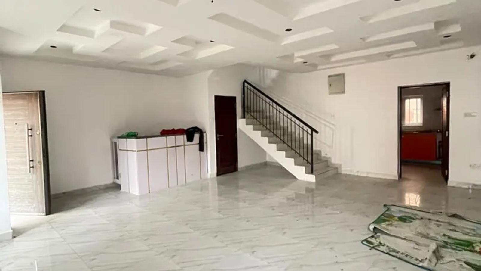 5 Bedroom Semi Detached Duplex