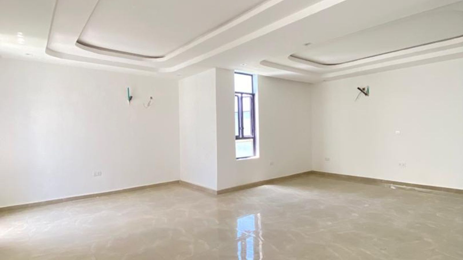 6 Bedroom Fully Detached Duplex