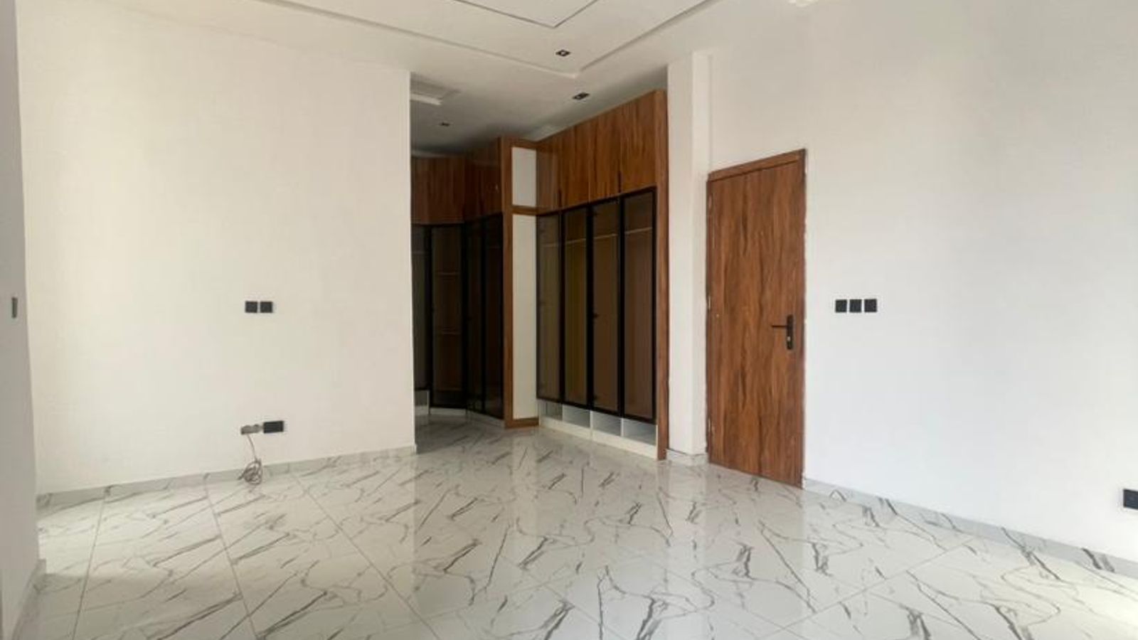 4 Bedroom Fully Detached Duplex