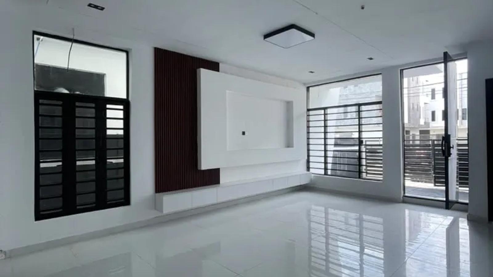 4 Bedroom Semi Detached Duplex