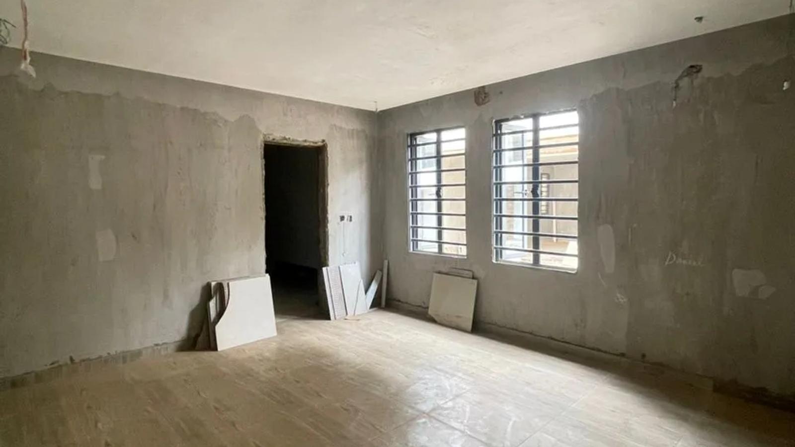 4 BEDROOM FULLY DETACHED DUPLEX