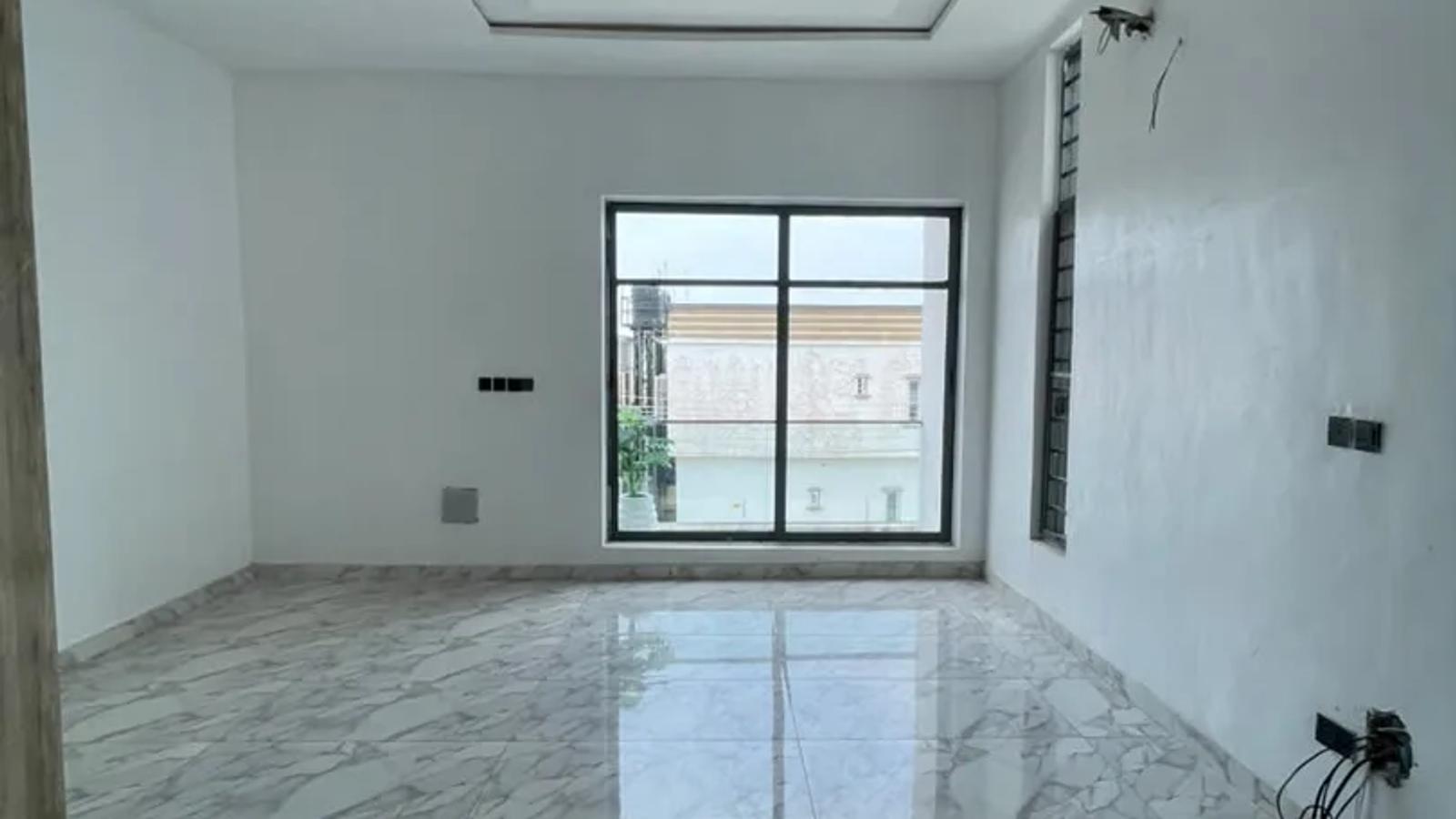 4 BEDROOM SEMI-DETACHED DUPLEX