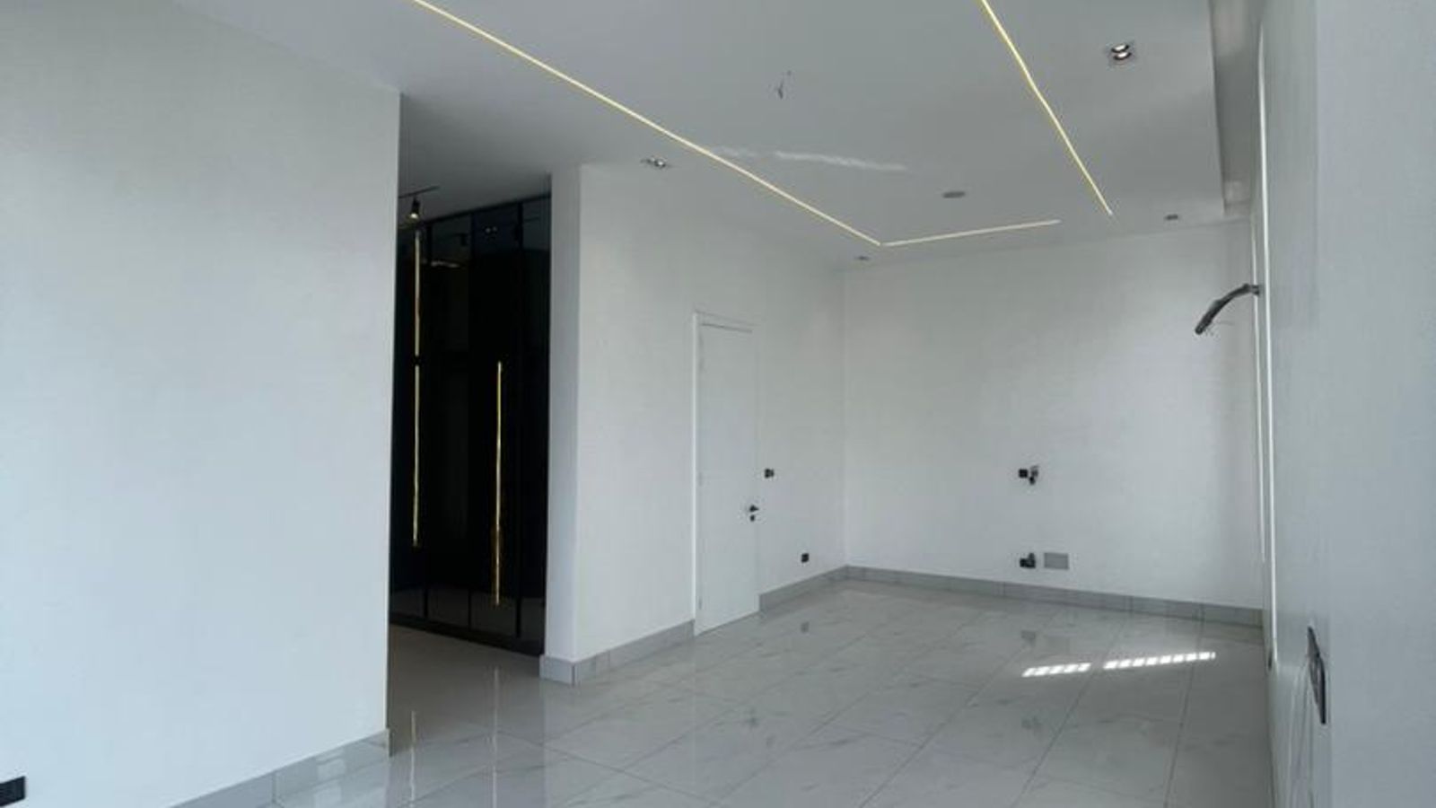 5 Bedroom Fully Detached Duplex