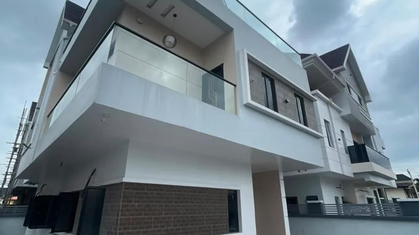 5 Bedroom Semi Detached Duplex