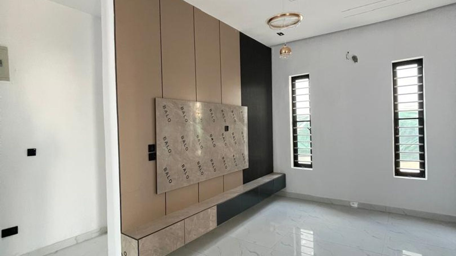 5 Bedroom Fully Detached Duplex