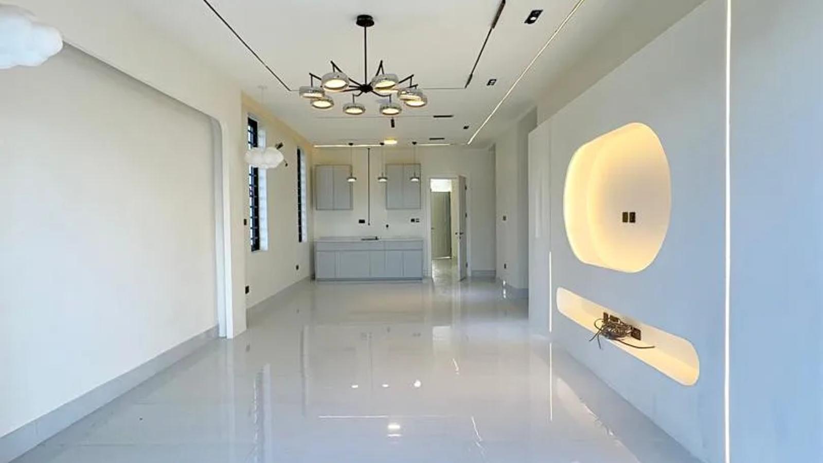 5 Bedroom Fully Detached Duplex