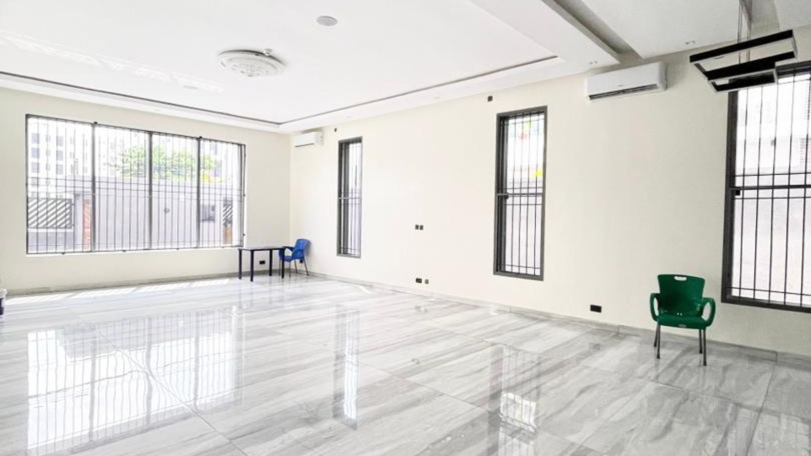 5 Bedroom Fully Detached Duplex