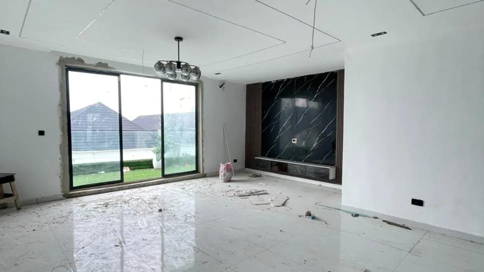 5 Bedroom Fully Detached Duplex