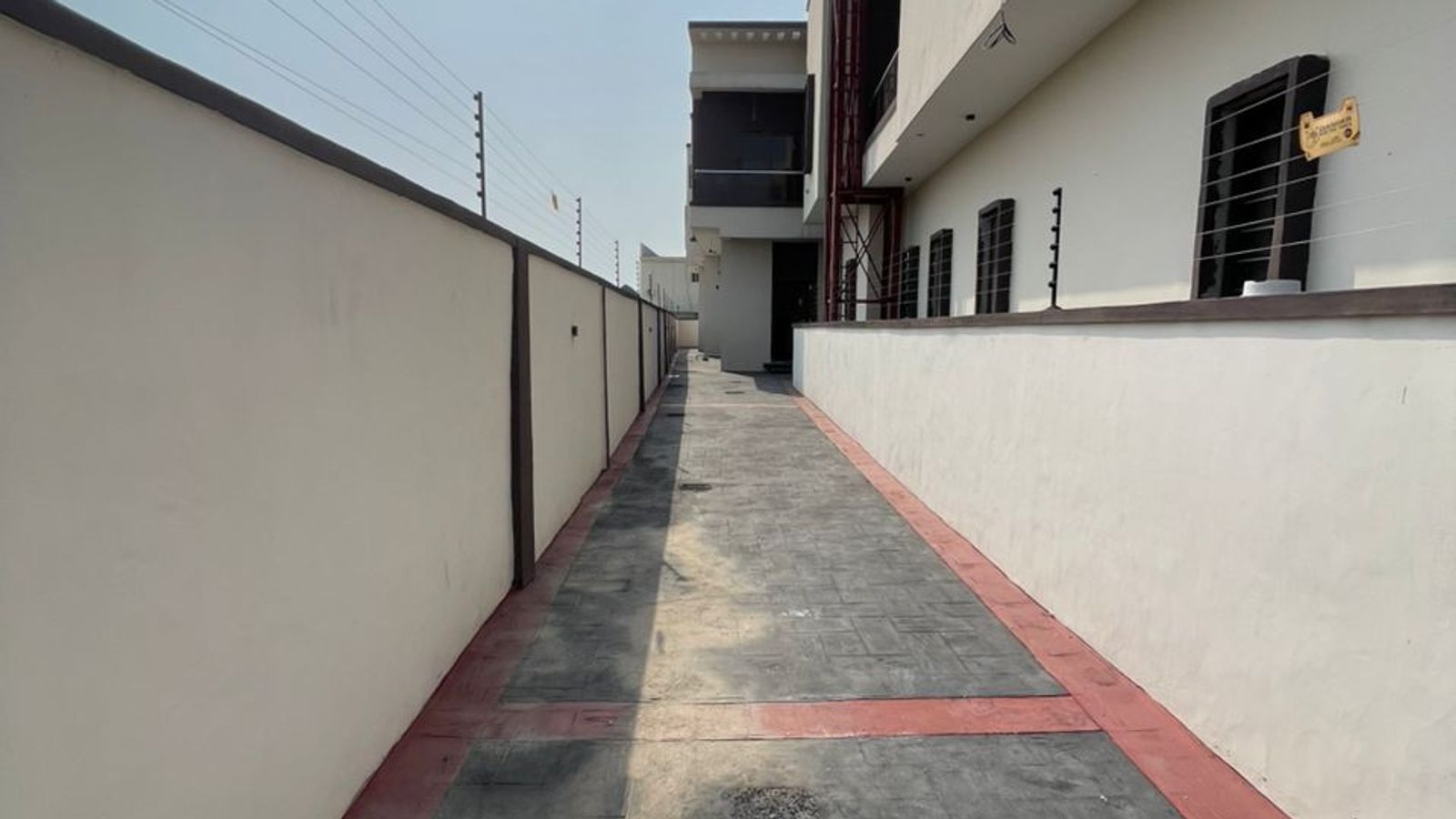 4 Bedroom Fully Detached Duplex