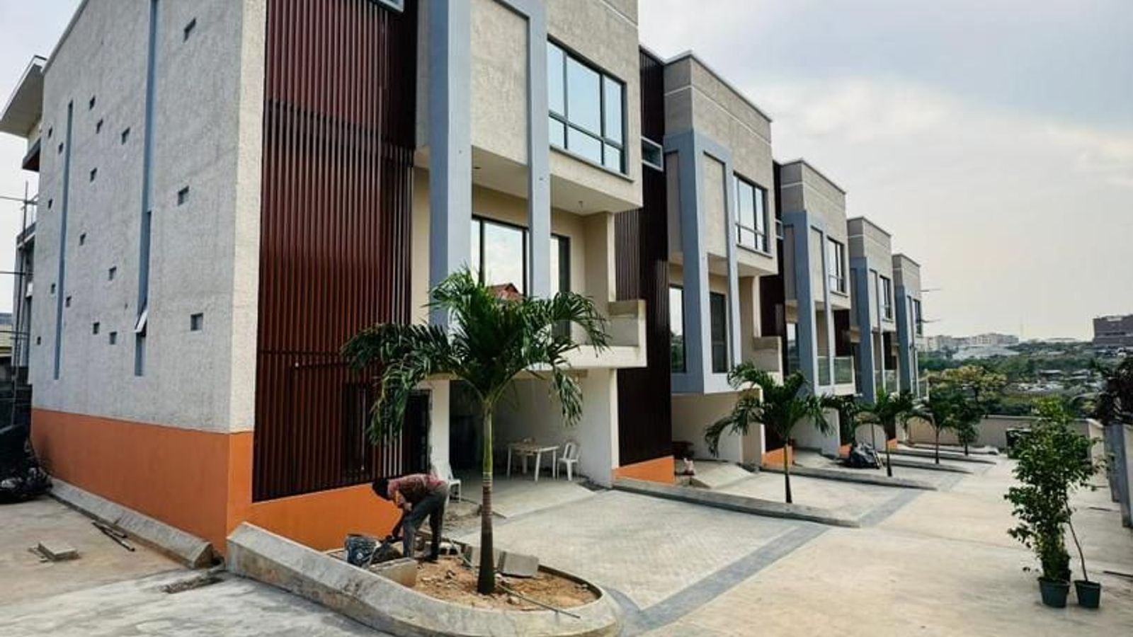 4 Bedroom Fully Detached Terrace Duplex