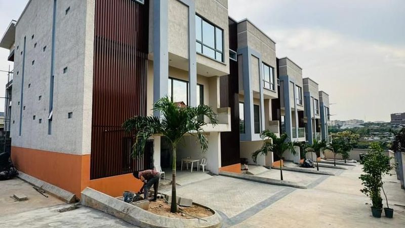 4 Bedroom Fully Detached Terrace Duplex