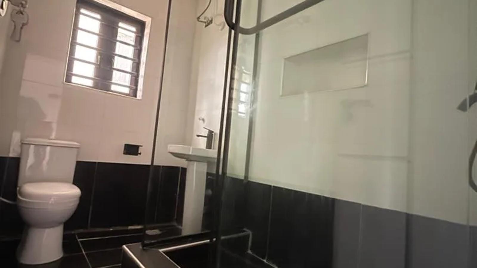 5 Bedroom Semi Detached Duplex