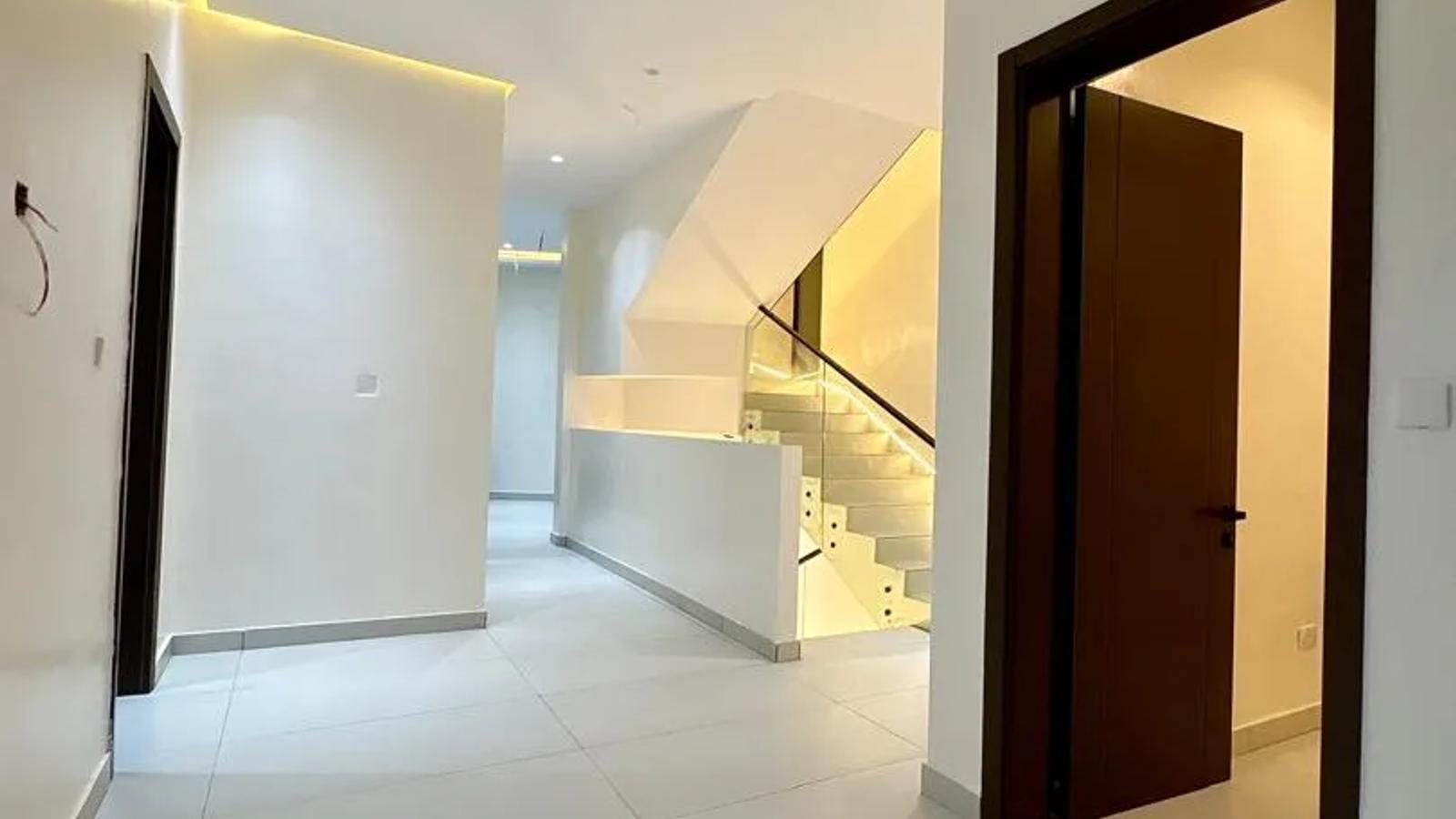 5 Bedroom Fully Detached Duplex