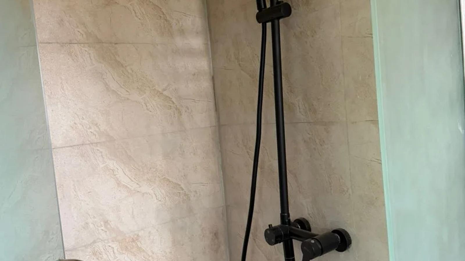 3 BEDROOM FLAT