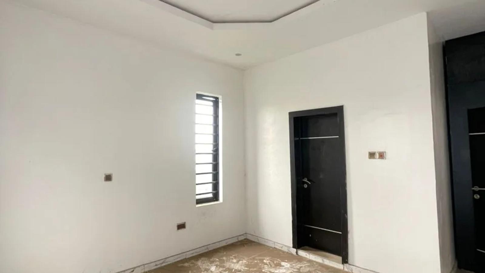 4 Bedroom Fully Detached Duplex