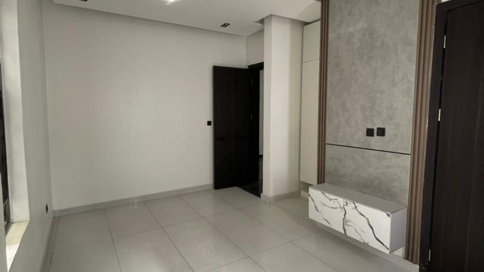 5 Bedroom Fully Detached Duplex